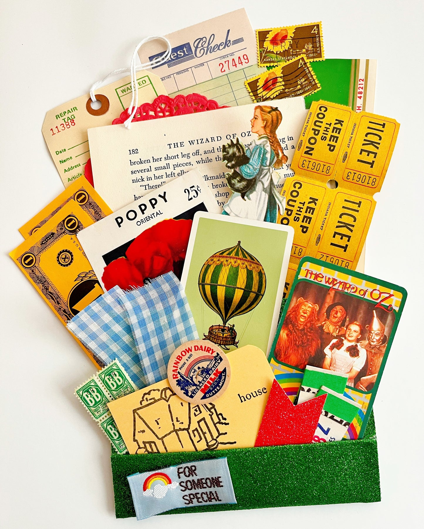 Oz ephemera pocket