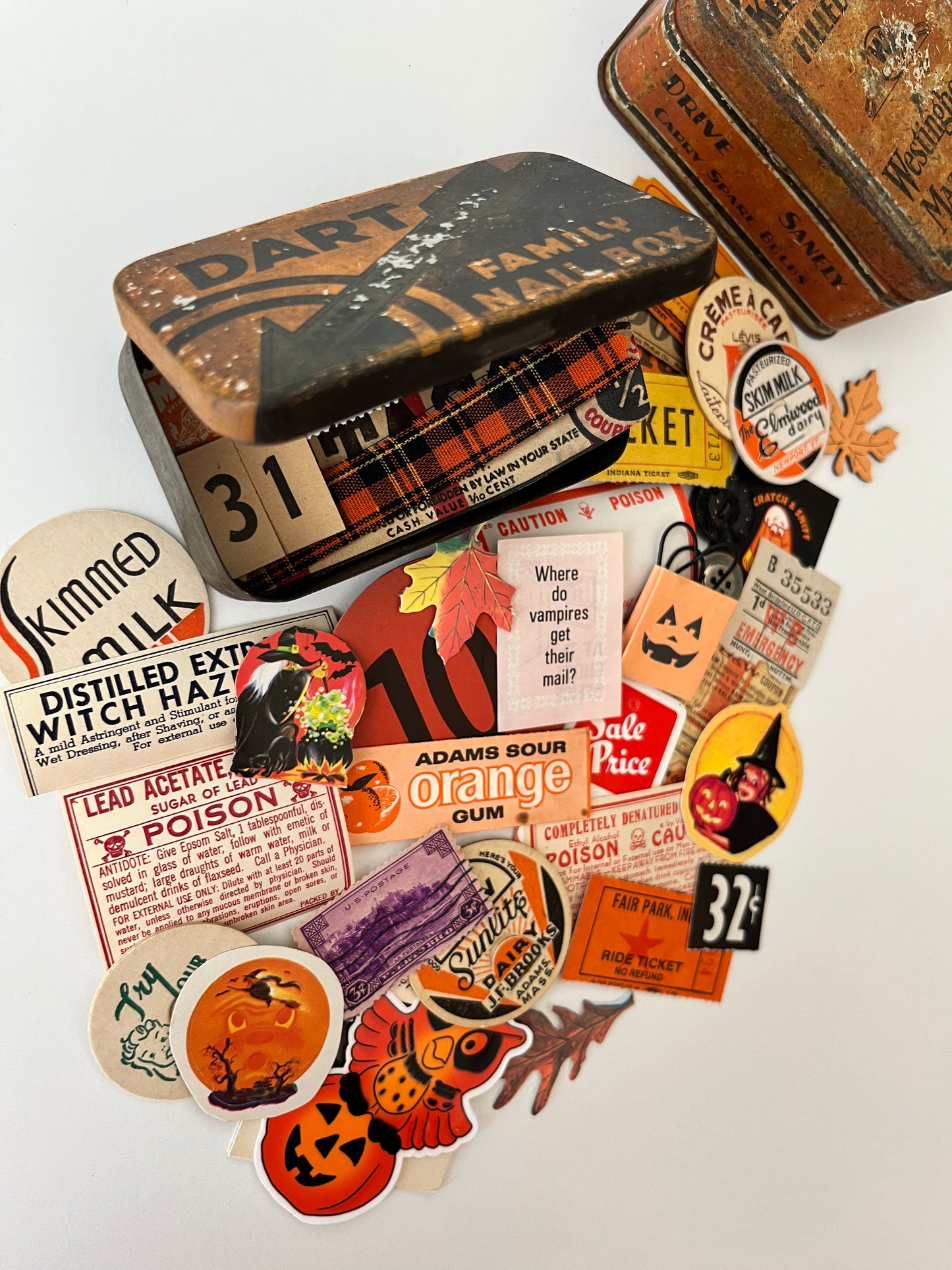 Halloween ephemera filled vintage tin (Dart Family Nails)