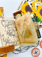 Load image into Gallery viewer, Vintage Sunflower seed packet journal
